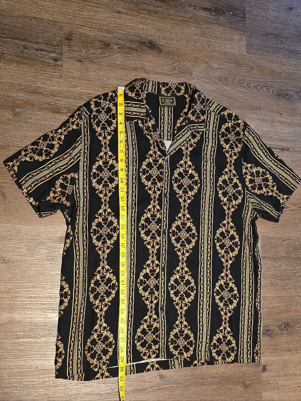 Black and Gold Patterned Short-Sleeve Shirt Size L